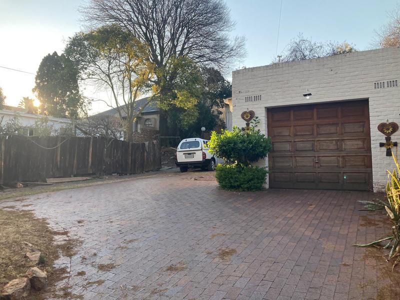 5 Bedroom Property for Sale in Kensington Gauteng