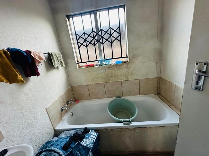 To Let 2 Bedroom Property for Rent in Protea Glen Gauteng