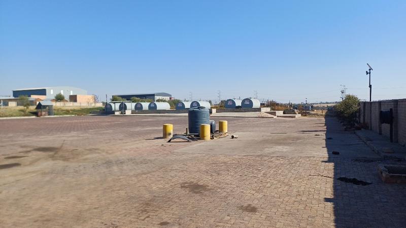 To Let commercial Property for Rent in Knoppieslaagte Gauteng