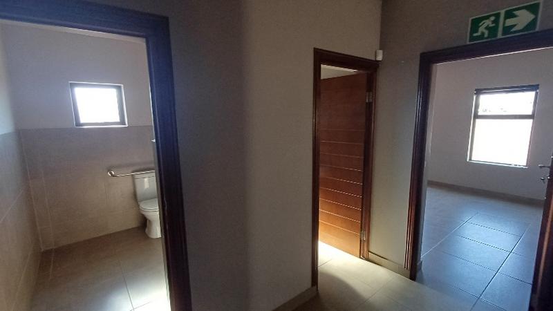 To Let commercial Property for Rent in Knoppieslaagte Gauteng
