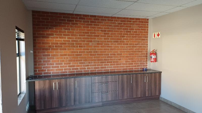 To Let commercial Property for Rent in Knoppieslaagte Gauteng