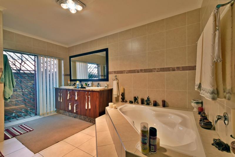 4 Bedroom Property for Sale in Meyersdal Gauteng