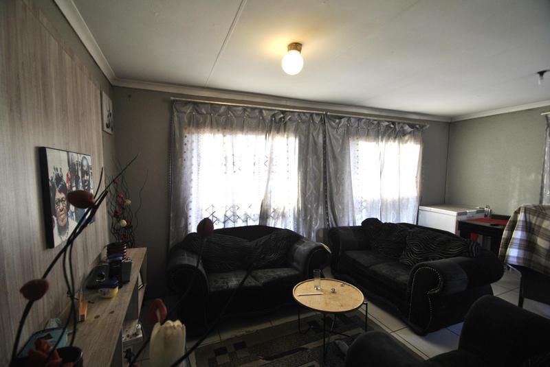 3 Bedroom Property for Sale in Dawn Park Gauteng