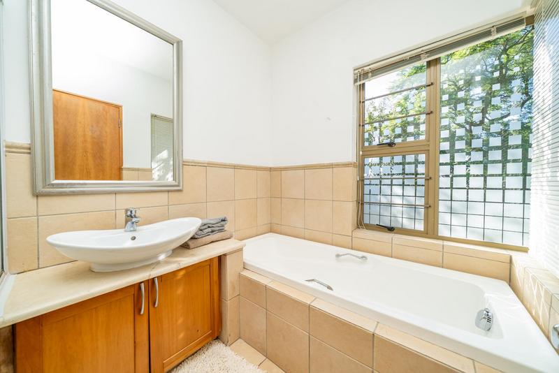 5 Bedroom Property for Sale in Linksfield Gauteng