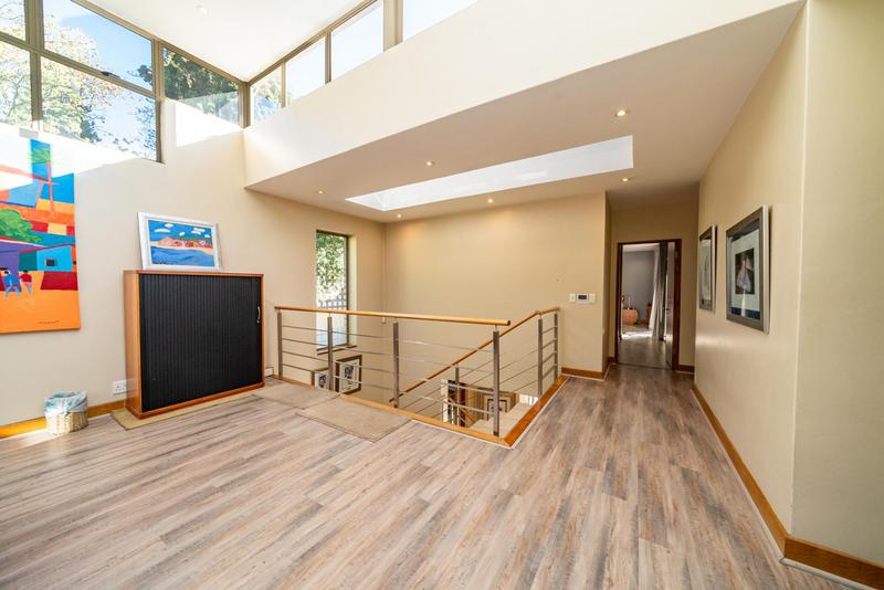 5 Bedroom Property for Sale in Linksfield Gauteng