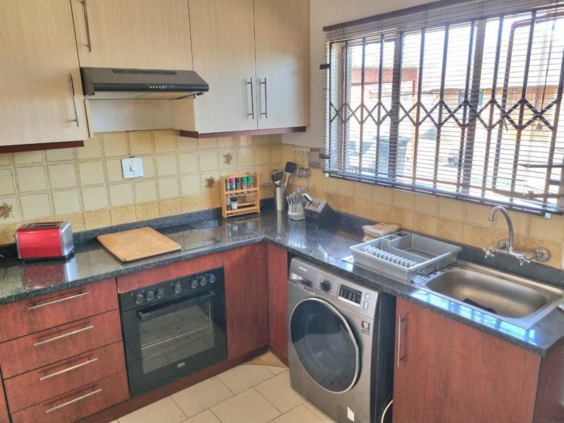 3 Bedroom Property for Sale in Klippoortje Gauteng