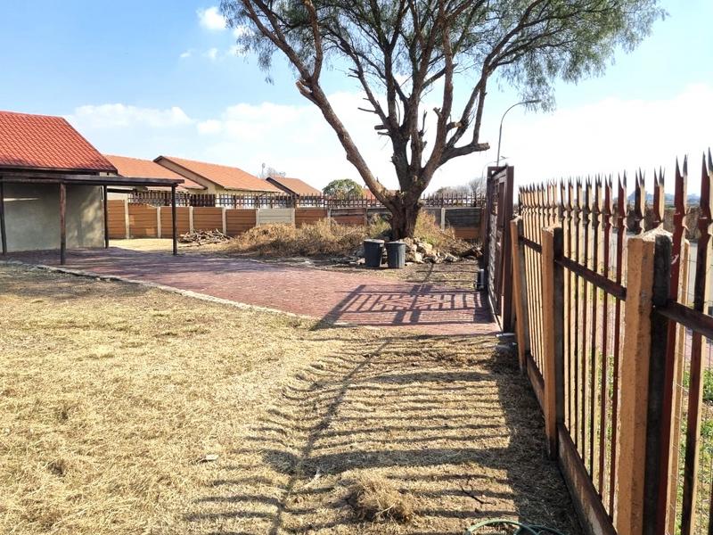 3 Bedroom Property for Sale in Klippoortje Gauteng