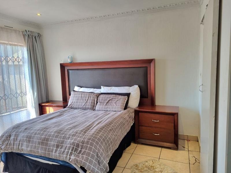 3 Bedroom Property for Sale in Klippoortje Gauteng
