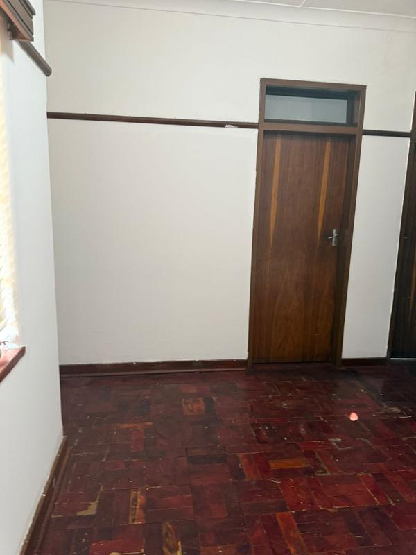 To Let 3 Bedroom Property for Rent in Robertsham Gauteng