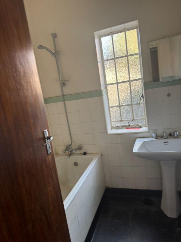 To Let 3 Bedroom Property for Rent in Robertsham Gauteng