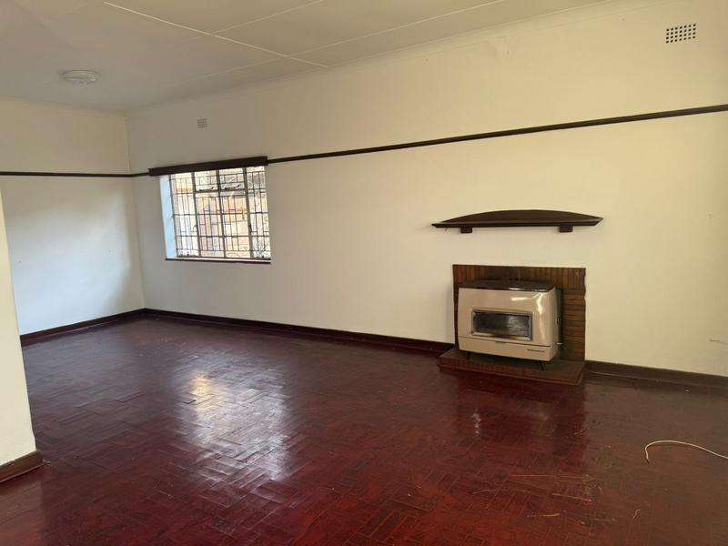 To Let 3 Bedroom Property for Rent in Robertsham Gauteng