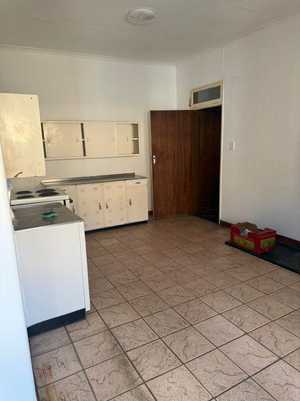 To Let 3 Bedroom Property for Rent in Robertsham Gauteng