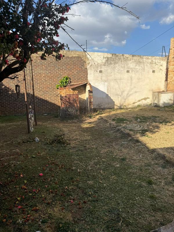 To Let 3 Bedroom Property for Rent in Robertsham Gauteng
