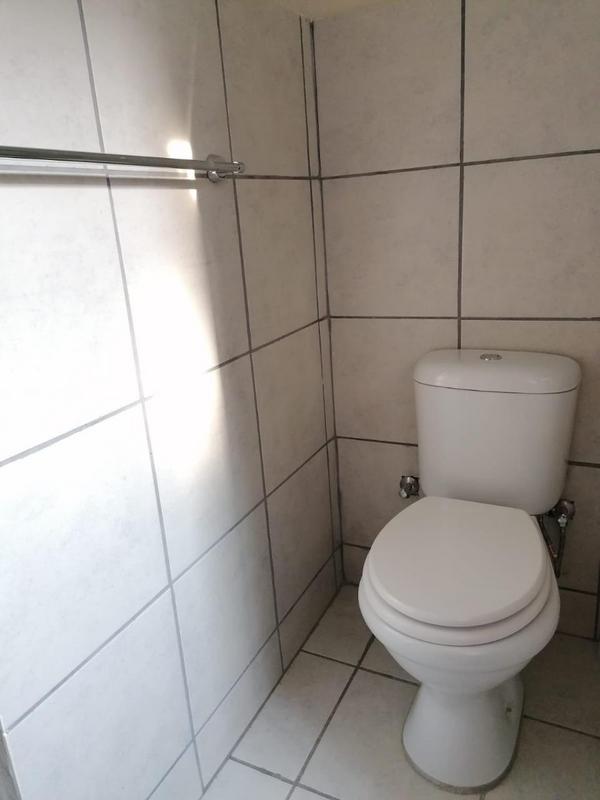 2 Bedroom Property for Sale in Waverley Gauteng