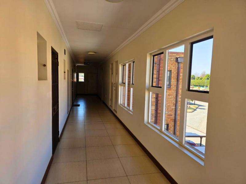 1 Bedroom Property for Sale in Brentwood Gauteng