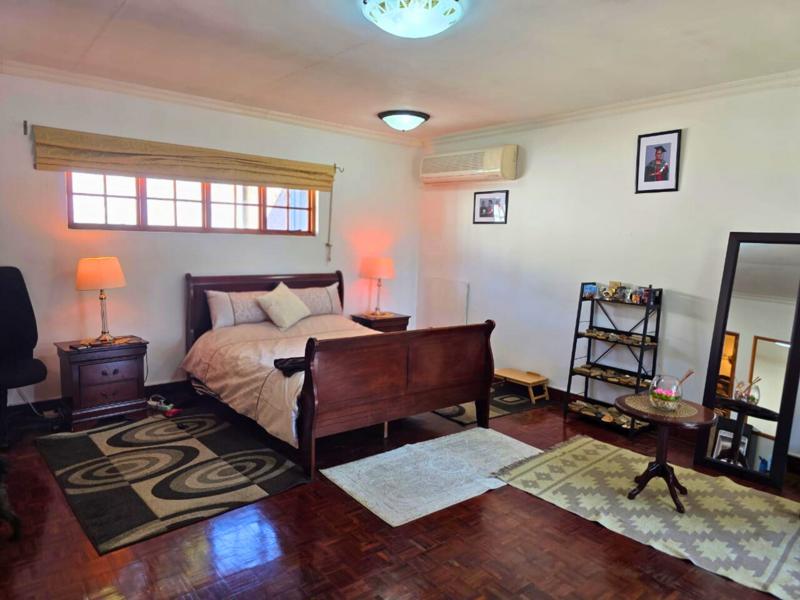 4 Bedroom Property for Sale in Van Riebeeck Park Gauteng