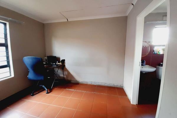 3 Bedroom Property for Sale in Protea Glen Gauteng