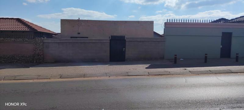 3 Bedroom Property for Sale in Kagiso Gauteng