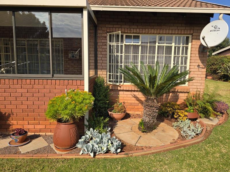 2 Bedroom Property for Sale in Montana Park Gauteng