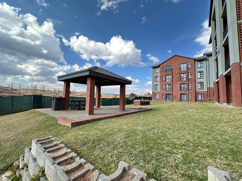 2 Bedroom Property for Sale in Orlando Gauteng