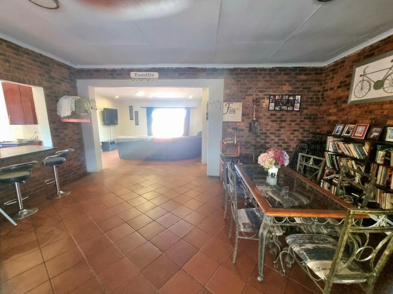5 Bedroom Property for Sale in Walker Fruit Farms Gauteng