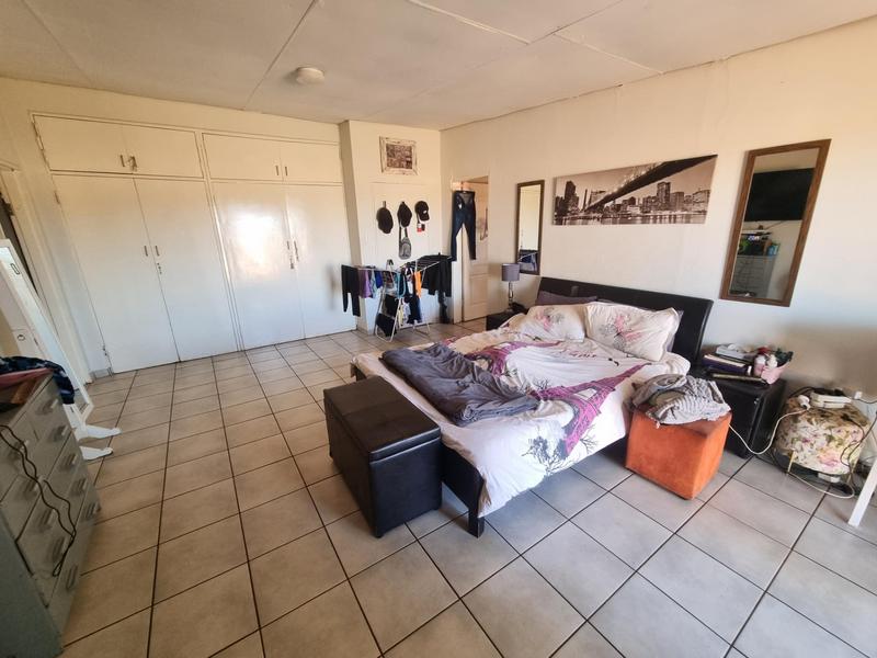 5 Bedroom Property for Sale in Walker Fruit Farms Gauteng