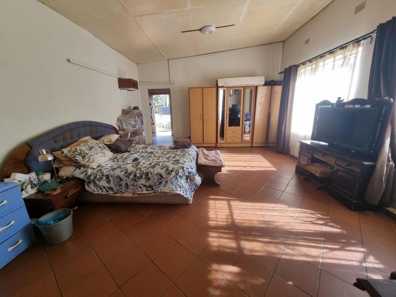 5 Bedroom Property for Sale in Walker Fruit Farms Gauteng