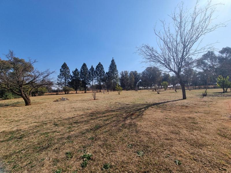 5 Bedroom Property for Sale in Walker Fruit Farms Gauteng