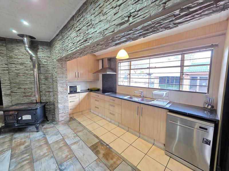 3 Bedroom Property for Sale in Golf Park Gauteng
