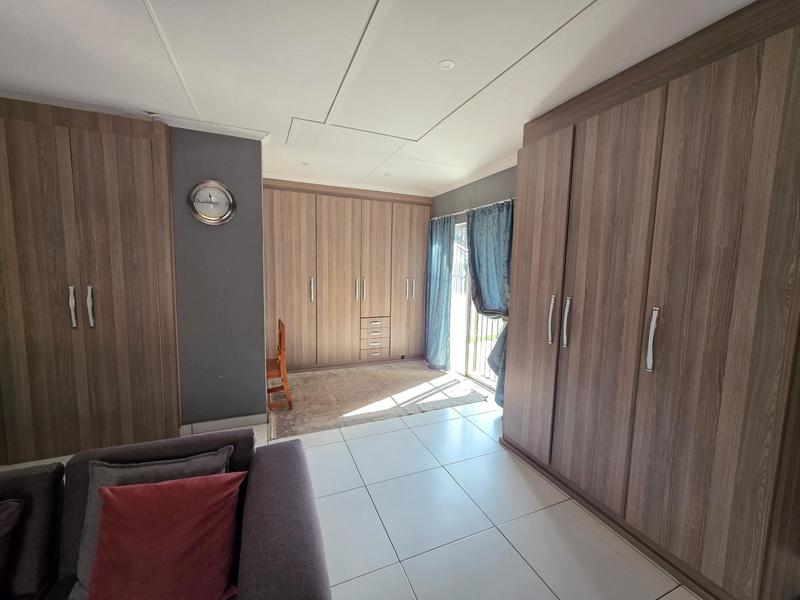 3 Bedroom Property for Sale in Golf Park Gauteng