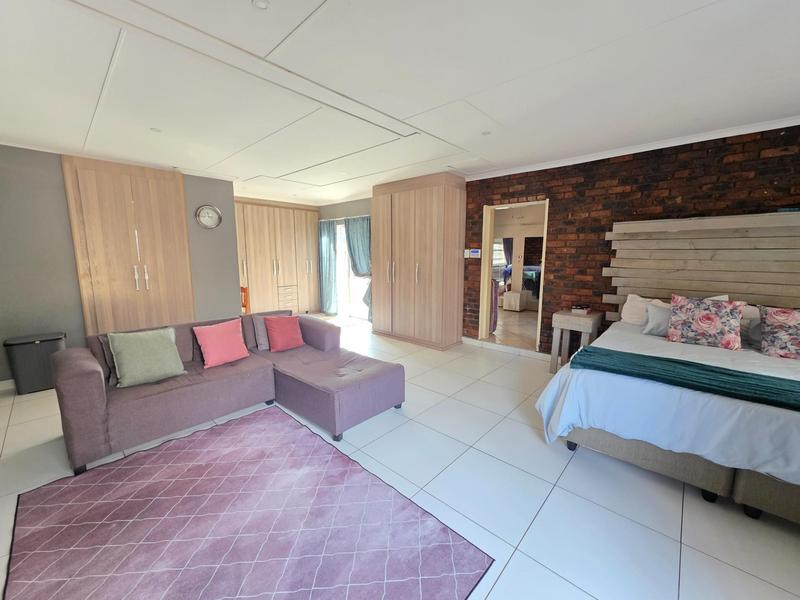 3 Bedroom Property for Sale in Golf Park Gauteng