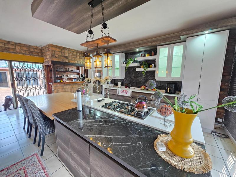 3 Bedroom Property for Sale in Golf Park Gauteng