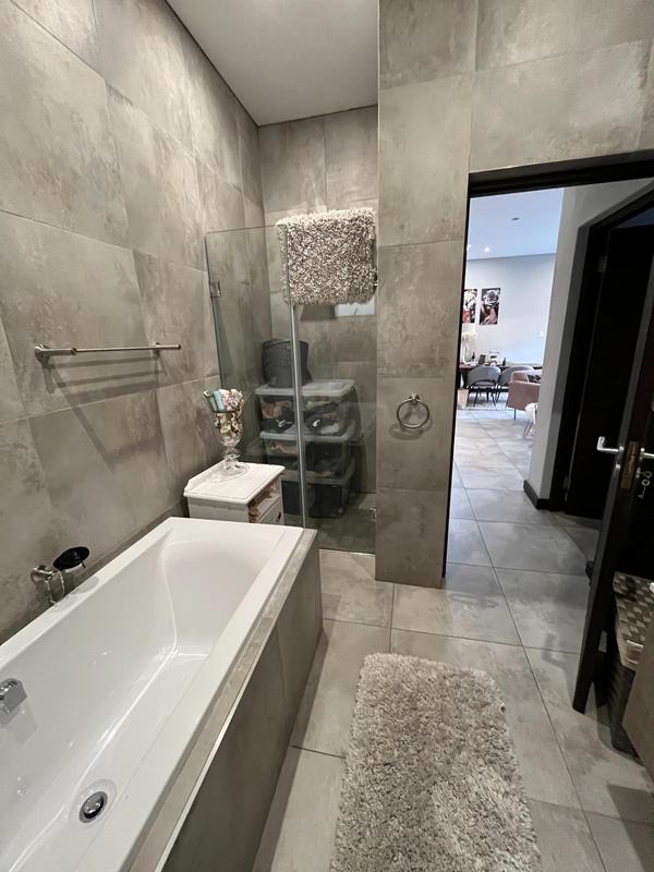 1 Bedroom Property for Sale in Menlo Park Gauteng