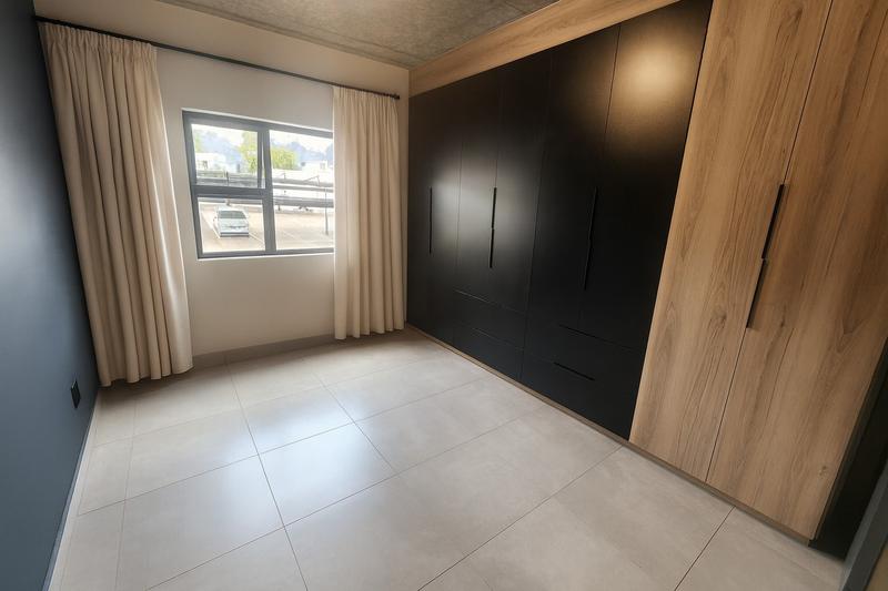 To Let 1 Bedroom Property for Rent in Waterkloof Park Gauteng