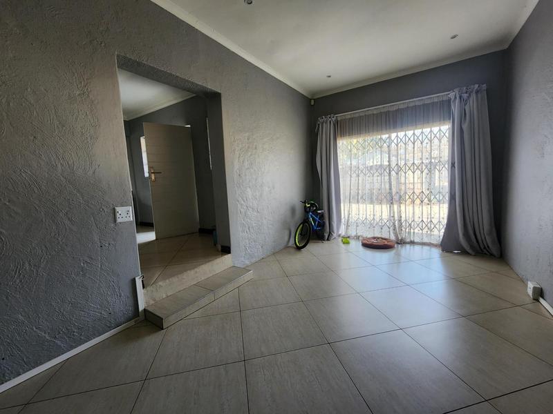 3 Bedroom Property for Sale in Doringkloof Gauteng
