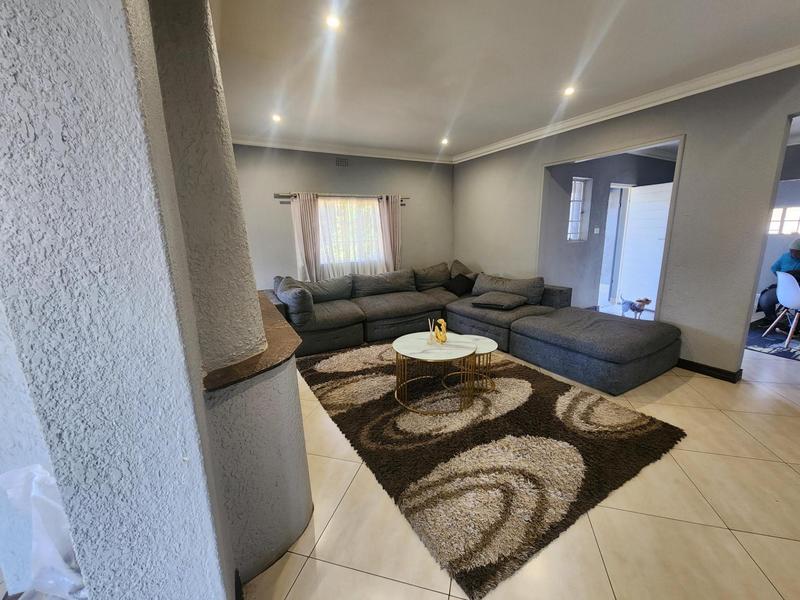3 Bedroom Property for Sale in Doringkloof Gauteng