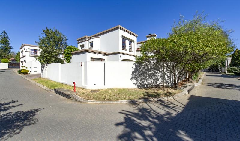3 Bedroom Property for Sale in Sunninghill Gauteng