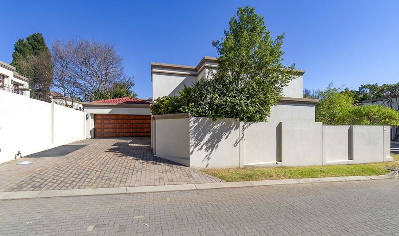 3 Bedroom Property for Sale in Sunninghill Gauteng
