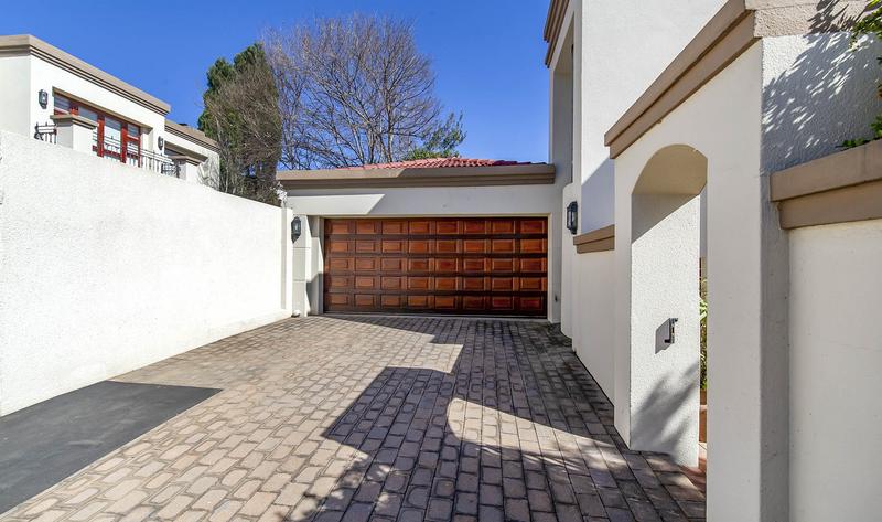 3 Bedroom Property for Sale in Sunninghill Gauteng