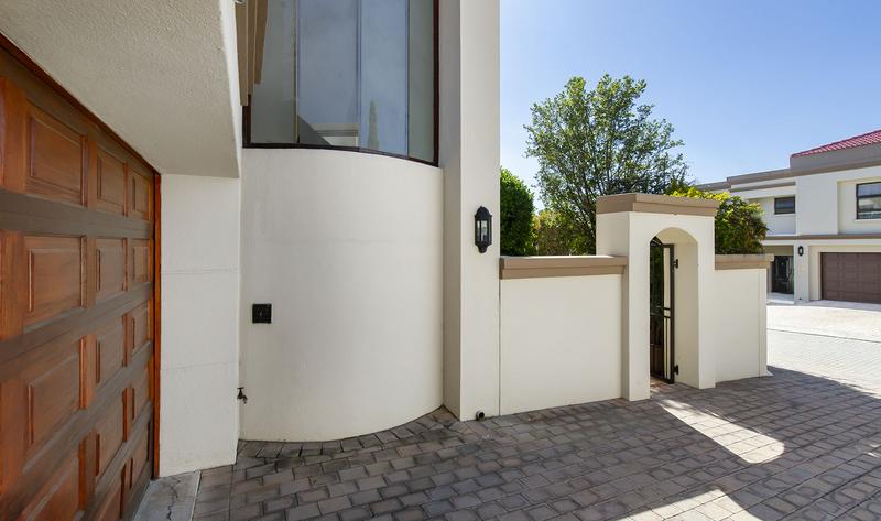 3 Bedroom Property for Sale in Sunninghill Gauteng