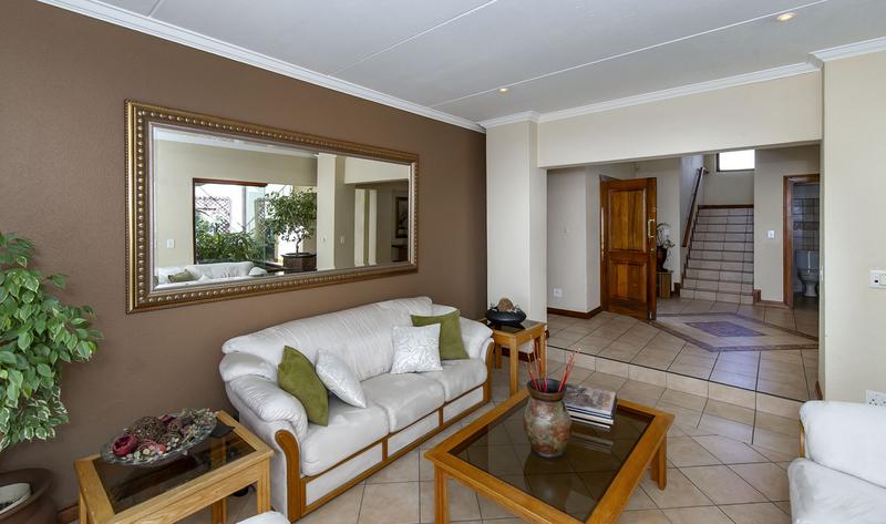 3 Bedroom Property for Sale in Sunninghill Gauteng