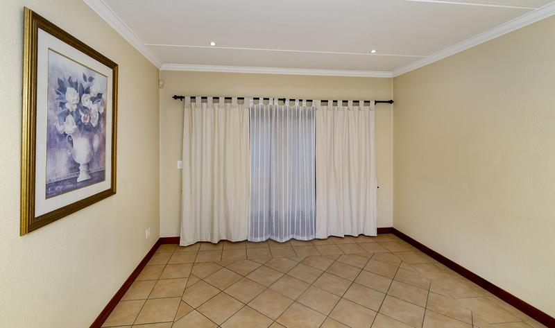 3 Bedroom Property for Sale in Sunninghill Gauteng