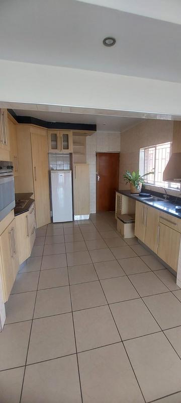 6 Bedroom Property for Sale in Laudium Gauteng