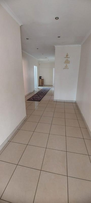 6 Bedroom Property for Sale in Laudium Gauteng