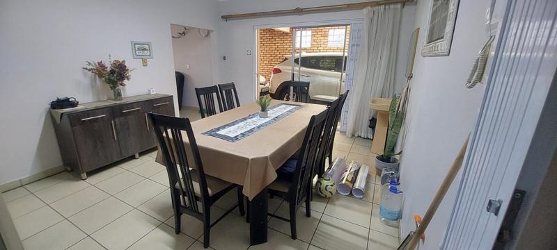 6 Bedroom Property for Sale in Laudium Gauteng
