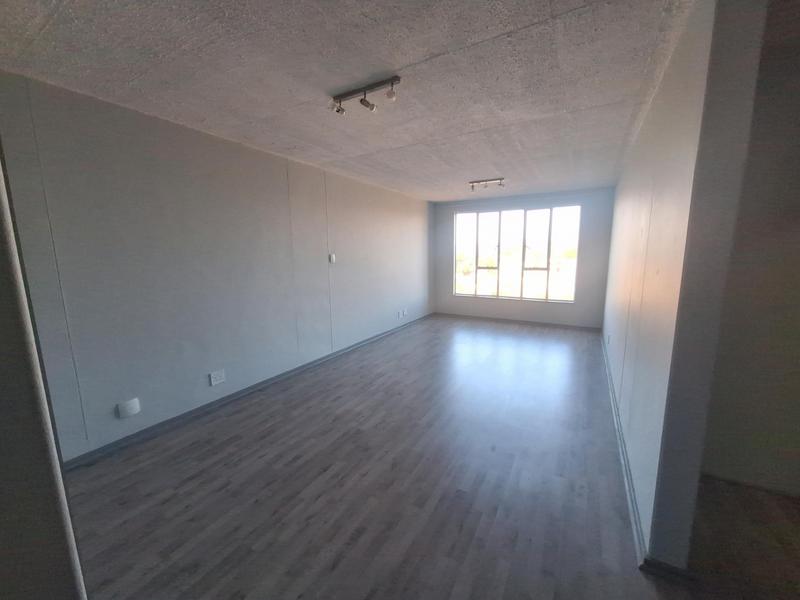 1 Bedroom Property for Sale in La Montagne Gauteng