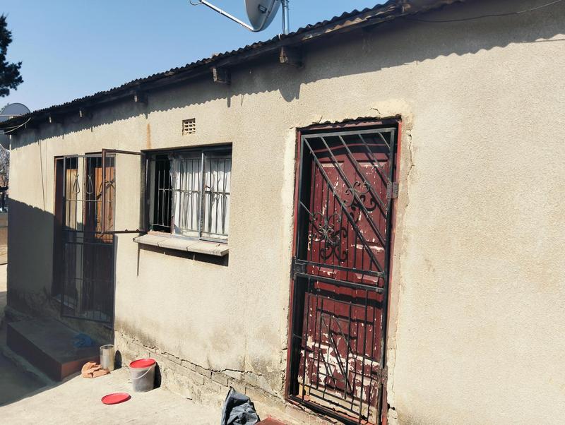 11 Bedroom Property for Sale in Phomolong Gauteng