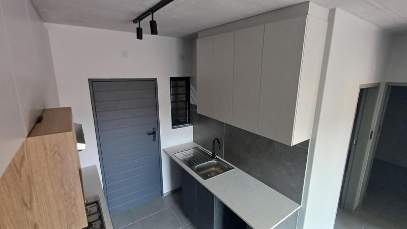 To Let 2 Bedroom Property for Rent in Waterkloof Ridge Gauteng