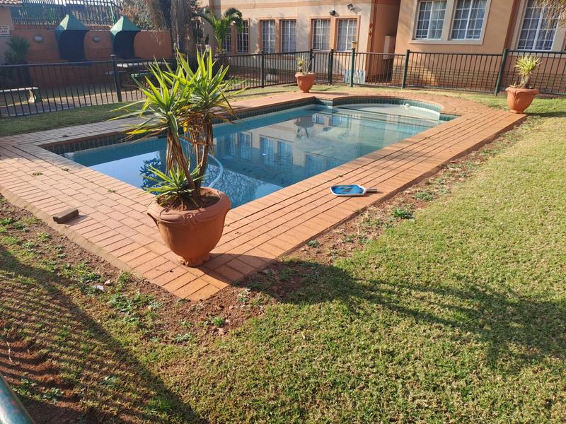 2 Bedroom Property for Sale in Bezuidenhout Valley Gauteng