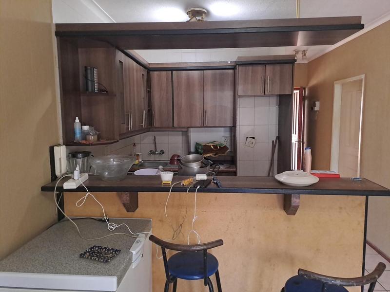 2 Bedroom Property for Sale in Bezuidenhout Valley Gauteng